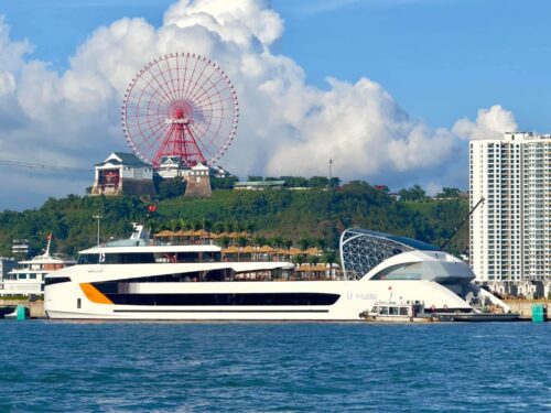 Du Thuyền Hạ Long Dolphin Day Cruise trên Vịnh Hạ Long