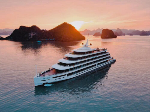 Du Thuyền Hạ Long Catherine Horizon Day Cruise trên Vịnh Hạ Long