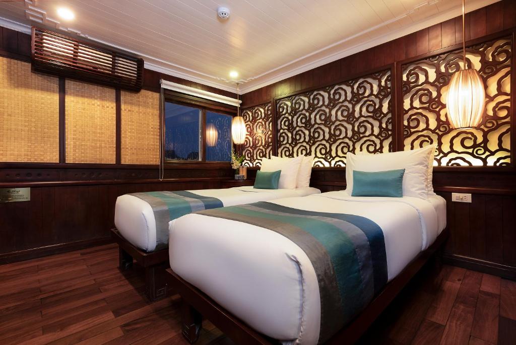 du-thuyen-ha-long-bhaya-classic-overnight-cruise-04-cabin (2)